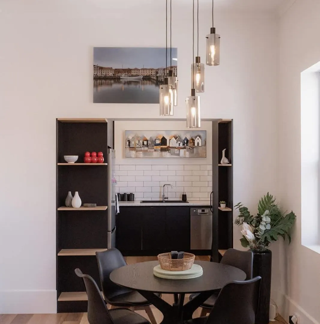 3 Bedroom Spacious Inner-City Pad With Car Park Hobart