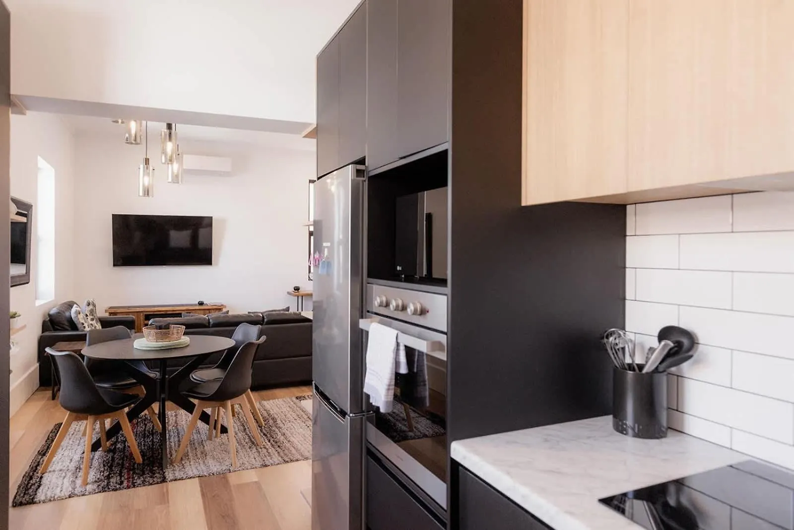 Apartamento 3 Bedroom Spacious Inner-City Pad With Car Park Hobart